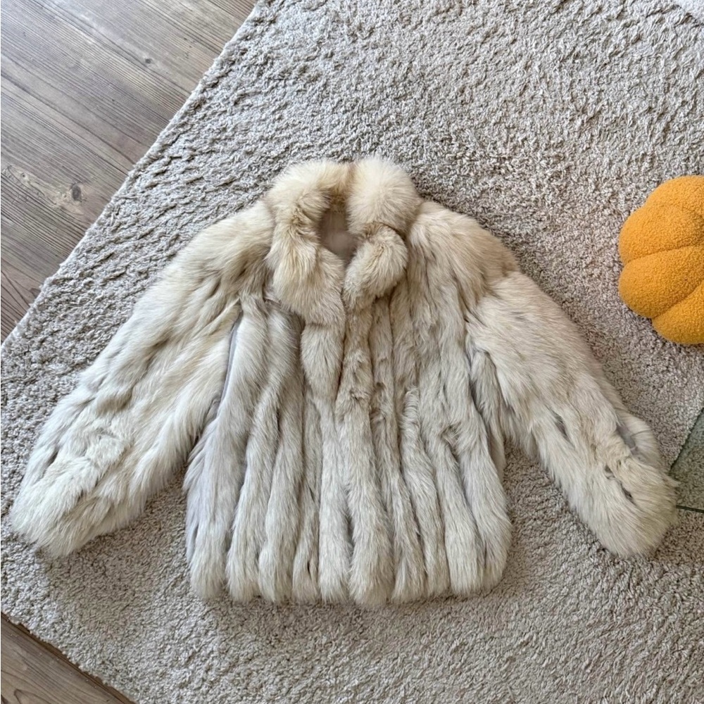 Luxurious Cream Fur Jacket
